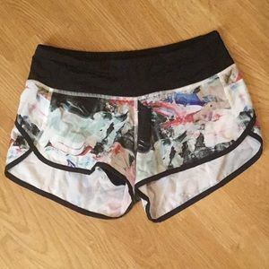 Lululemon speed up short 2.5